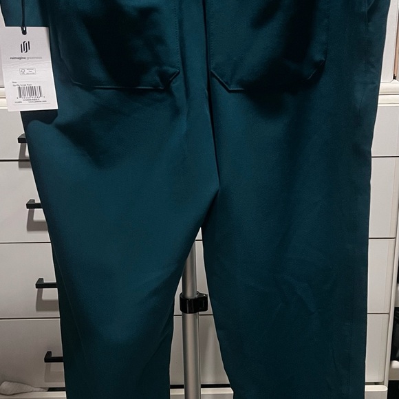 Jaanuu Women’s Scrub Set-Green - Picture 6 of 9